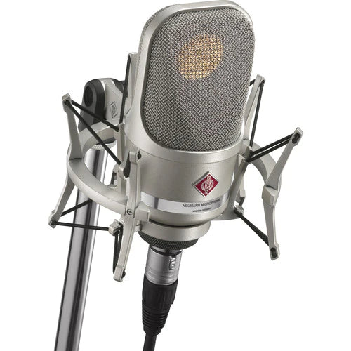 Neumann TLM 107 STUDIOSET Set each with 1 x TLM 107 and EA 4, nickel - Neumann TLM 107 STUDIO Multi-Pattern Large Diaphragm Condenser Microphone (Studio Set, Nickel)
