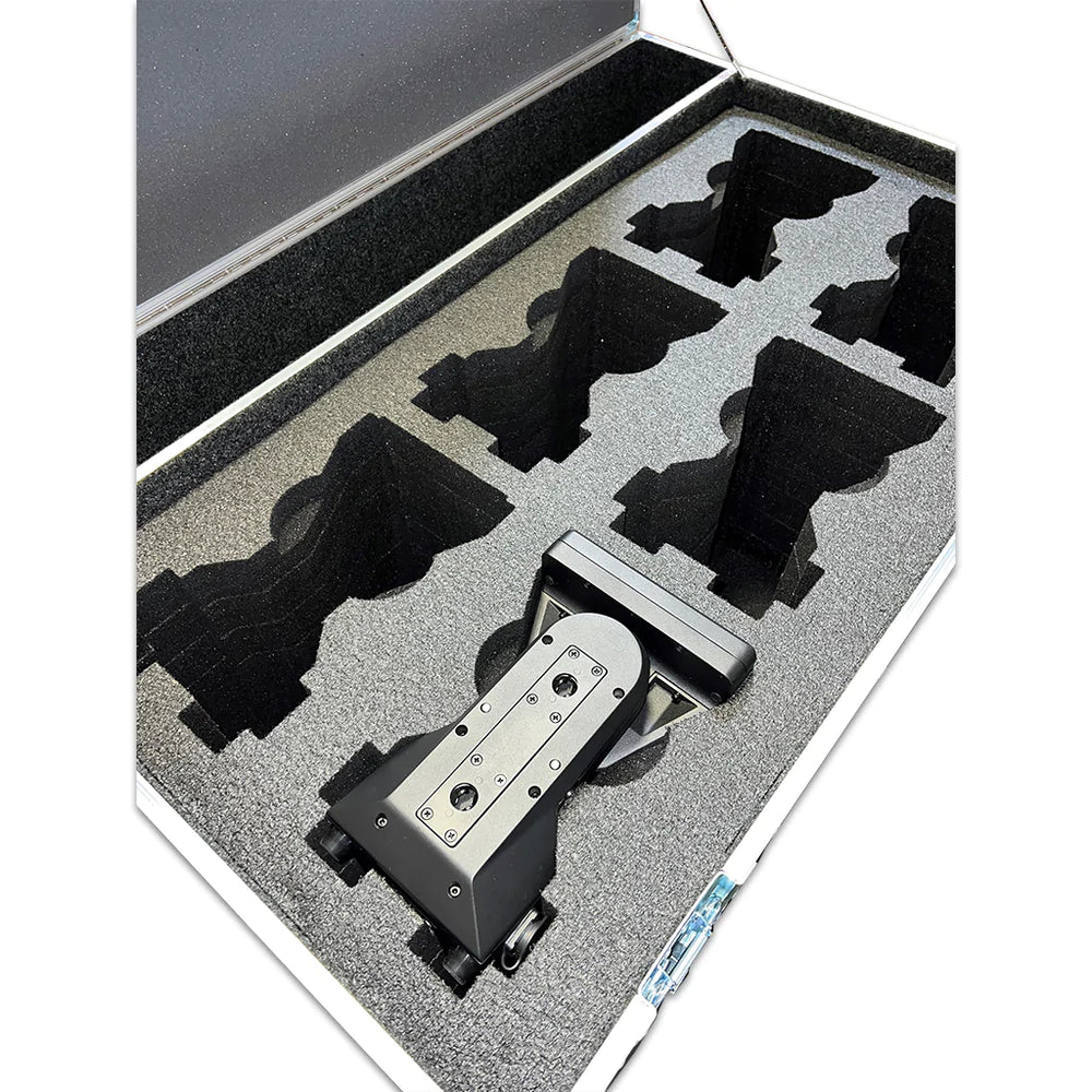 CHAUVET PRO CP6CASECSTRIKE - Chauvet Professional CP6CASECSTRIKE 6-Fixture Roadcase for Color Strike M