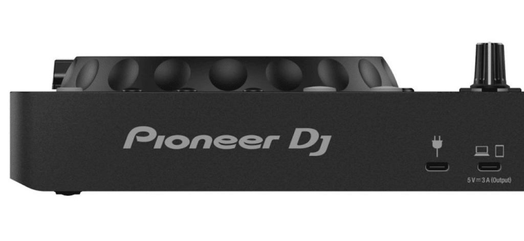 PIONEER DDJ-FLX4 -  Portable 2-Channel rekordbox DJ and Serato Controller.