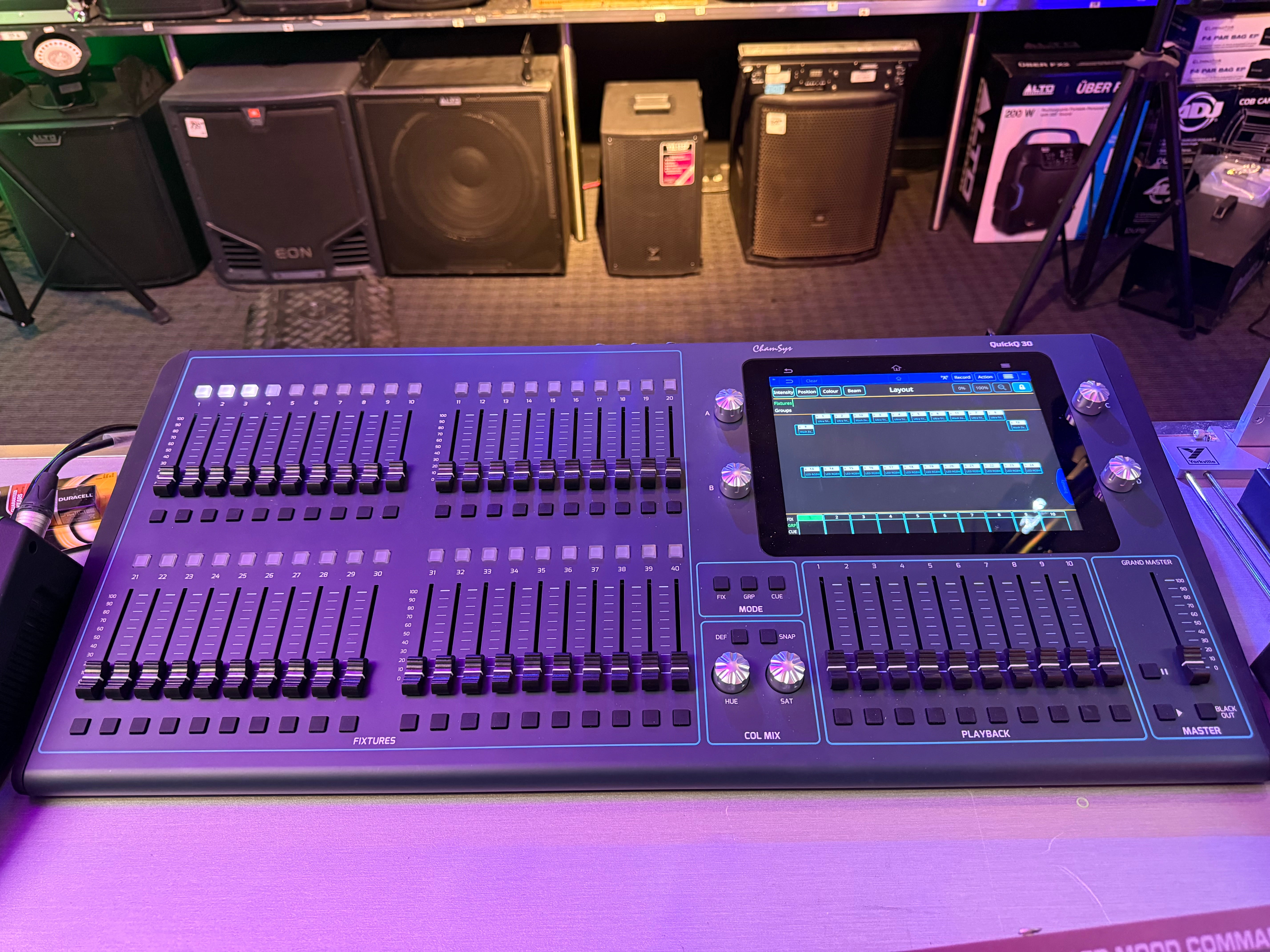 Chamsys QUICKQ30 (Demo) Professional lighting console