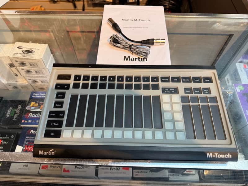 Martin M-Touch (Pre owned - super clean - 30 days warranty) DMX Lighting Control Surface