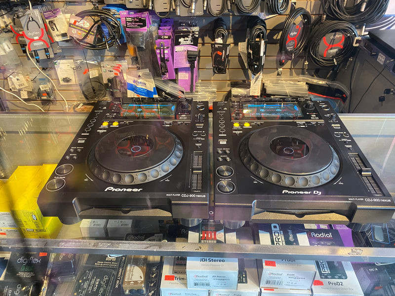 PIONEER DJ CDJ-900NXS (THE PAIR - PRE OWNED - MINT CONDITION- 90 DAY'S WARRANTY)