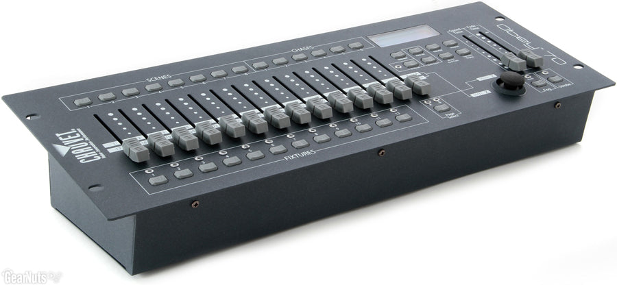 CHAUVET OBEY 70 DMX controler - 12 fixtures - 32 channels each
