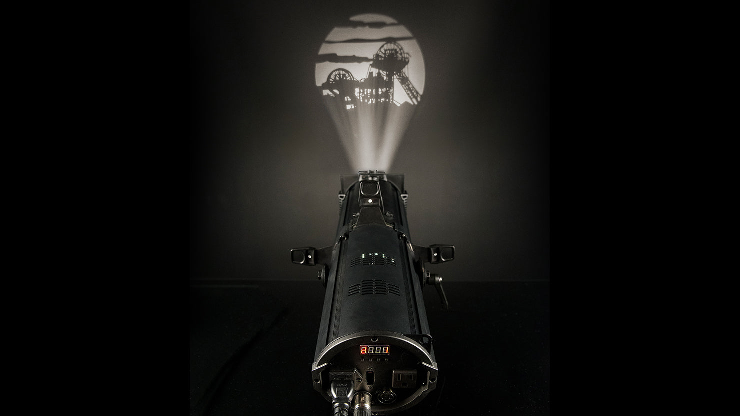 CHAUVET ELLIPSOIDAL-50Z Leko LED - Chauvet DJ EVE E-50Z LED Ellipsoidal