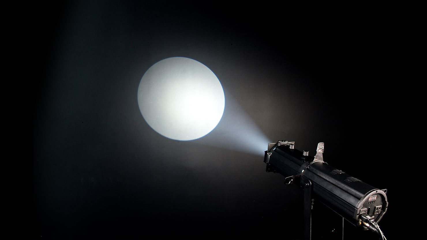 CHAUVET ELLIPSOIDAL-50Z Leko LED - Chauvet DJ EVE E-50Z LED Ellipsoidal