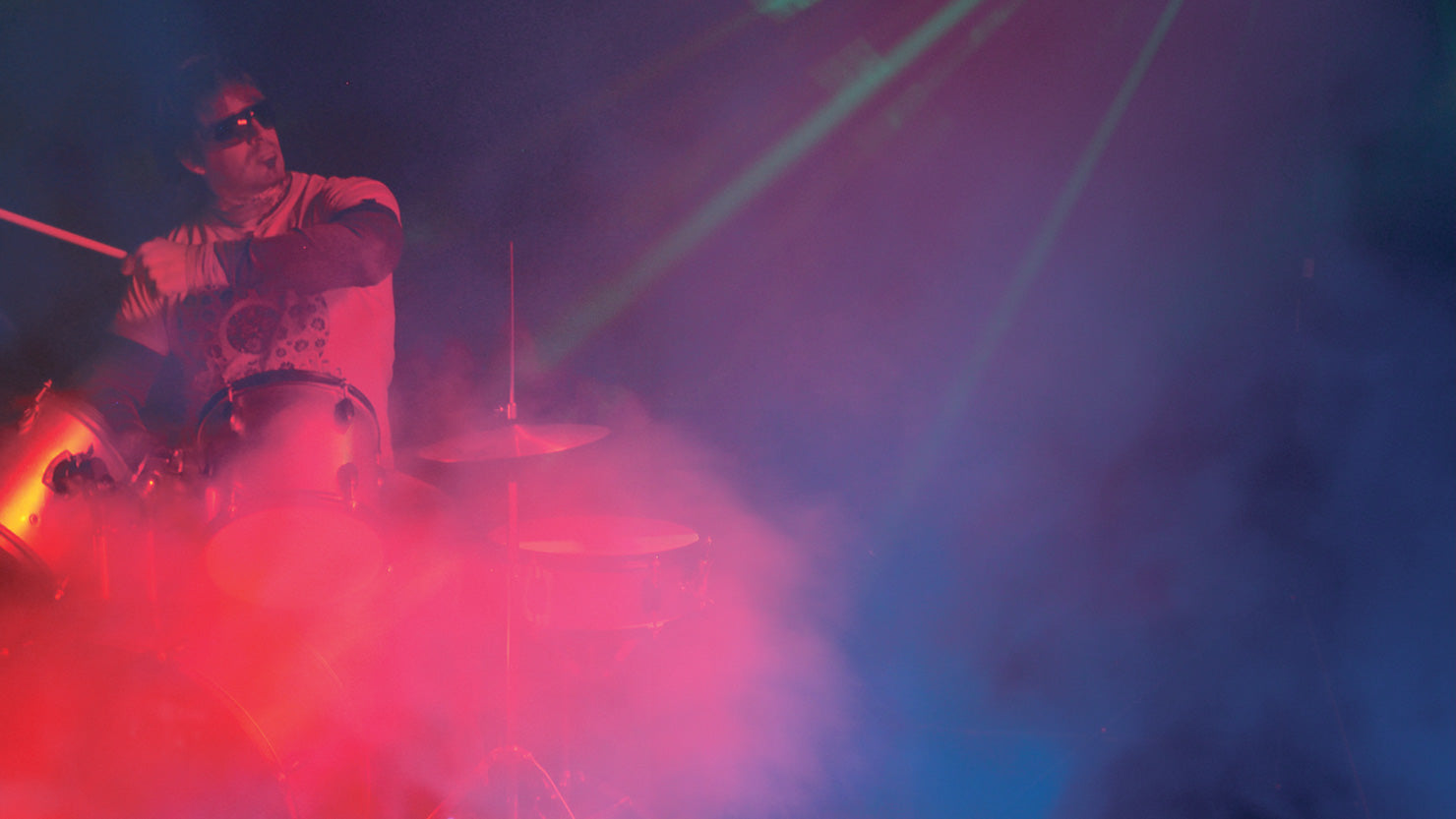 CHAUVET HURRICANE-H1600 Fog Machine - Chauvet DJ HURRICANE H-1600 Compact Lightweight High Output Fog Machine With Dmx Control