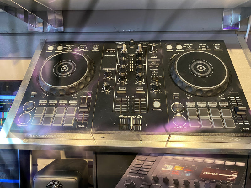 PIONEER DJ DDJ-400 (Used-very clean-30 Day's warranty)   RECORDBOX CONTROLER