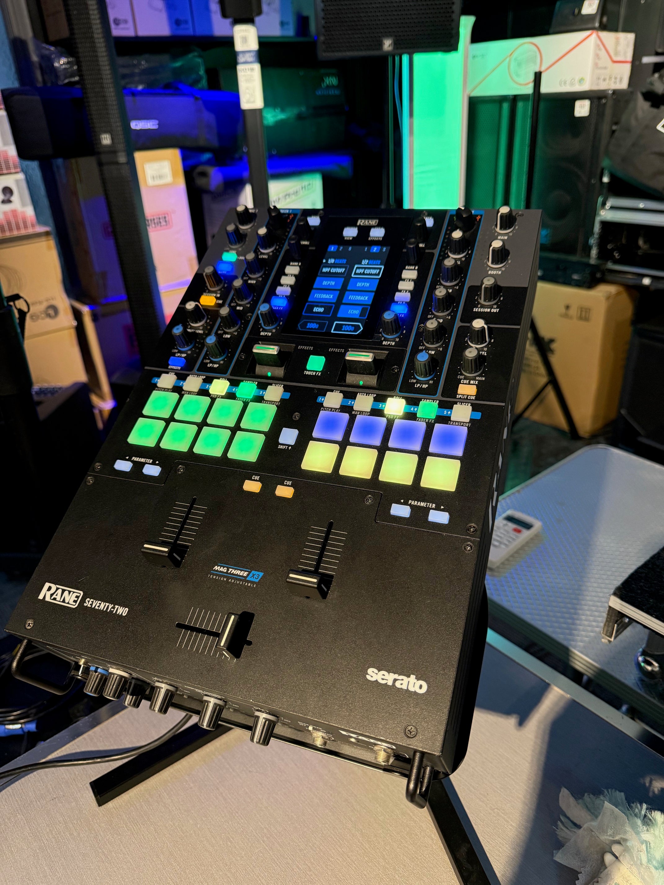 RANE SEVENTY-TWO (Pre owned - very clean - with decksaver & pelican case - 90 days warranty)