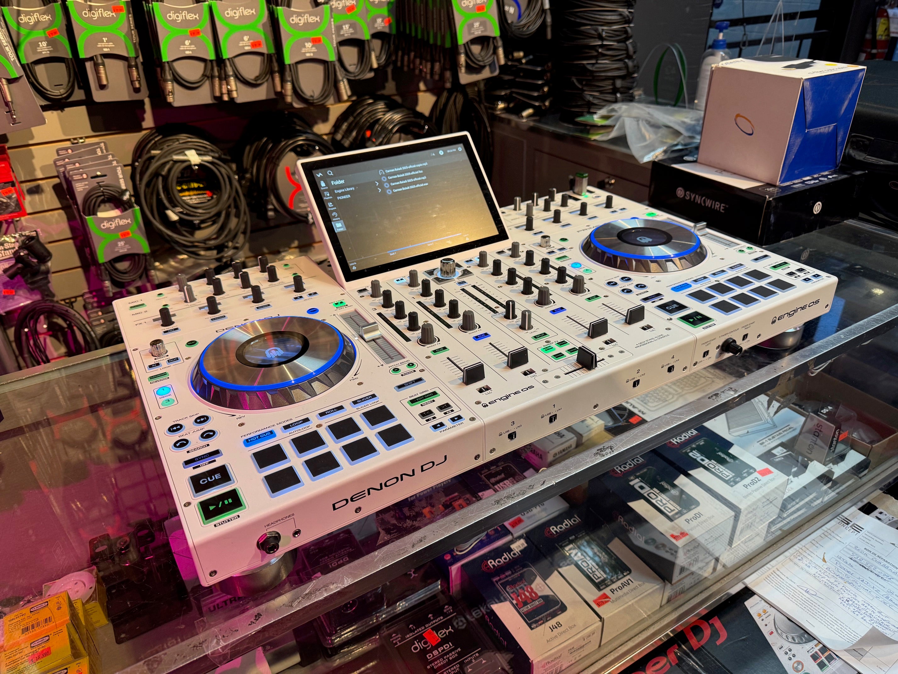 DENON DJ PRIME 4 WHITE (Pre owned - Super Clean- 30 days warranty)  4 Channels standalone USB-Hard drive controller