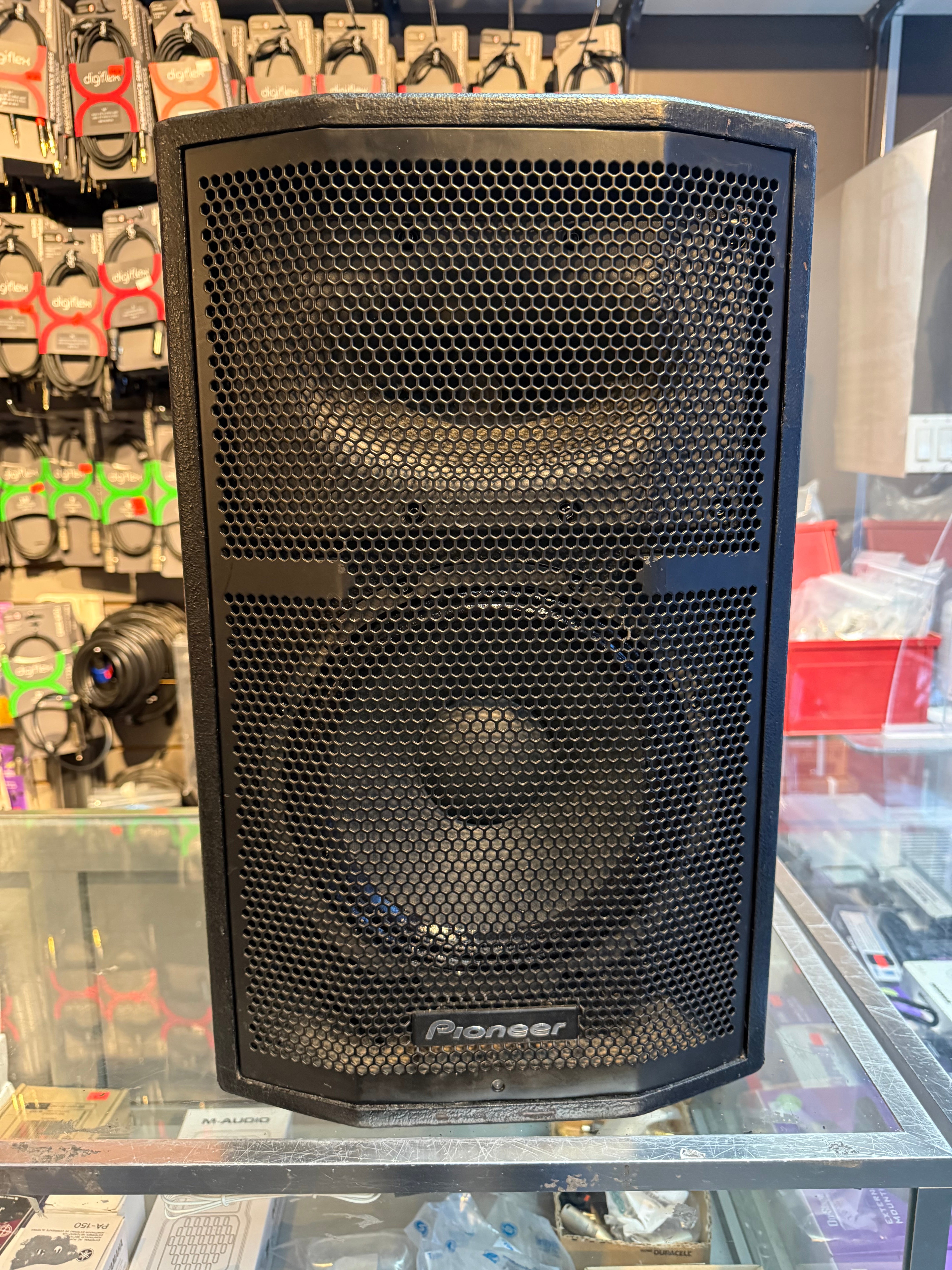 PIONEER XPRS10 (Pre owned - very clean) Powersoft amplifier - Two-Way Powered 10" 1200-Watt Speaker