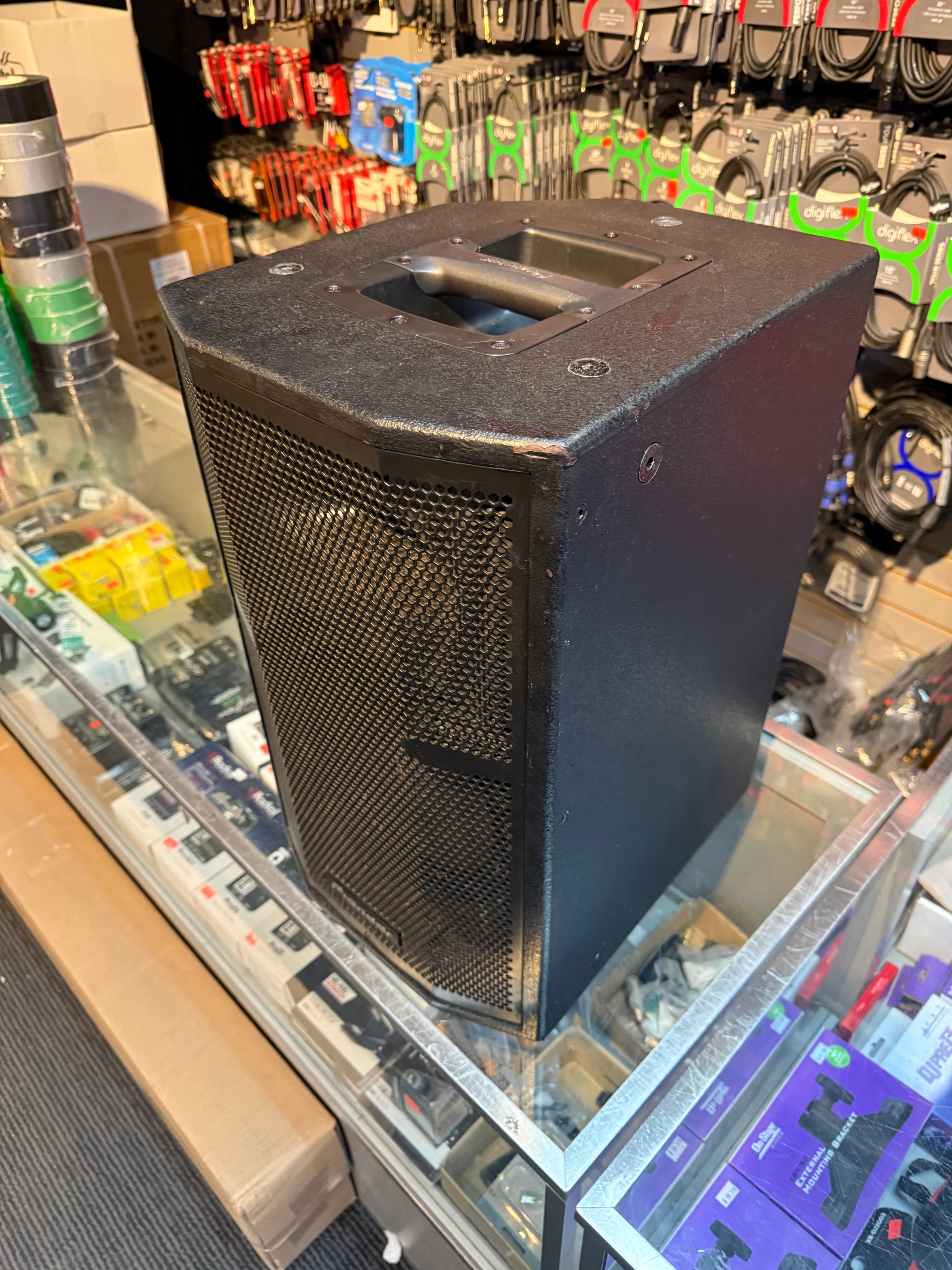 PIONEER XPRS10 (Pre owned - very clean) Powersoft amplifier - Two-Way Powered 10" 1200-Watt Speaker