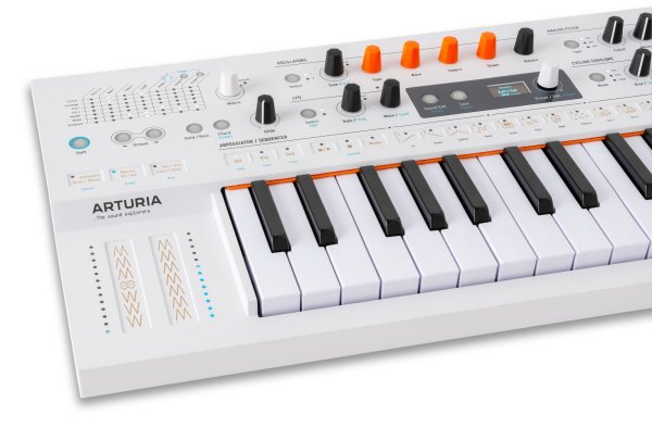 ARTURIA MICROFREAKVOCODER -  LTD 37-Key Hybrid Synthesizer