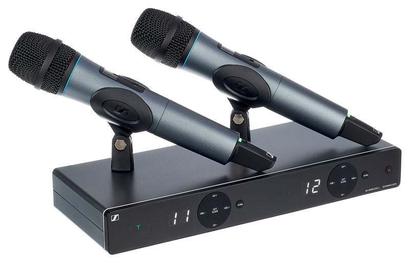 SENNHEISER XSW 1-825 DUAL-A Dual wireless microphone set