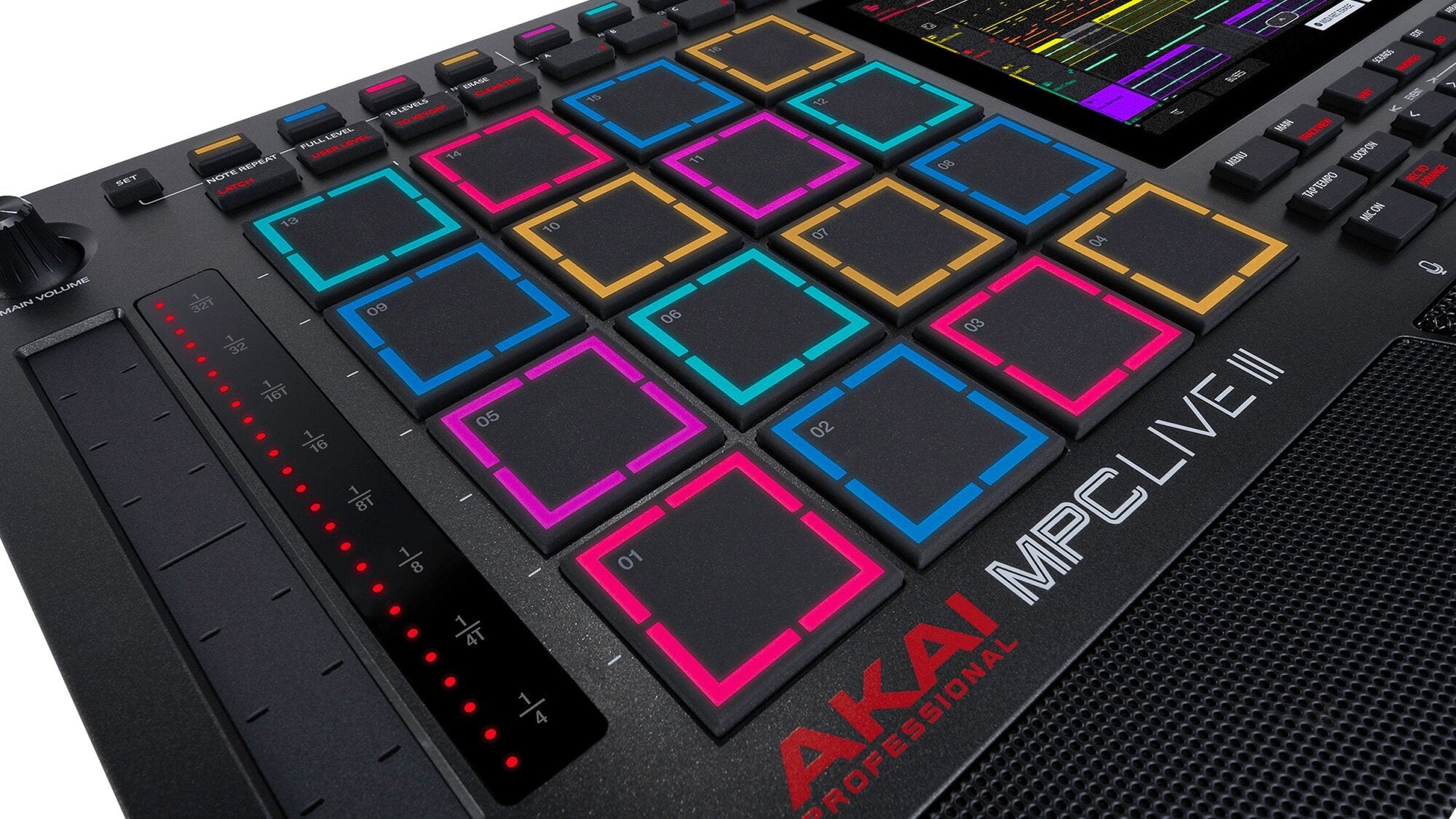 AKAI PRO MPC LIVE III - Music Production Center