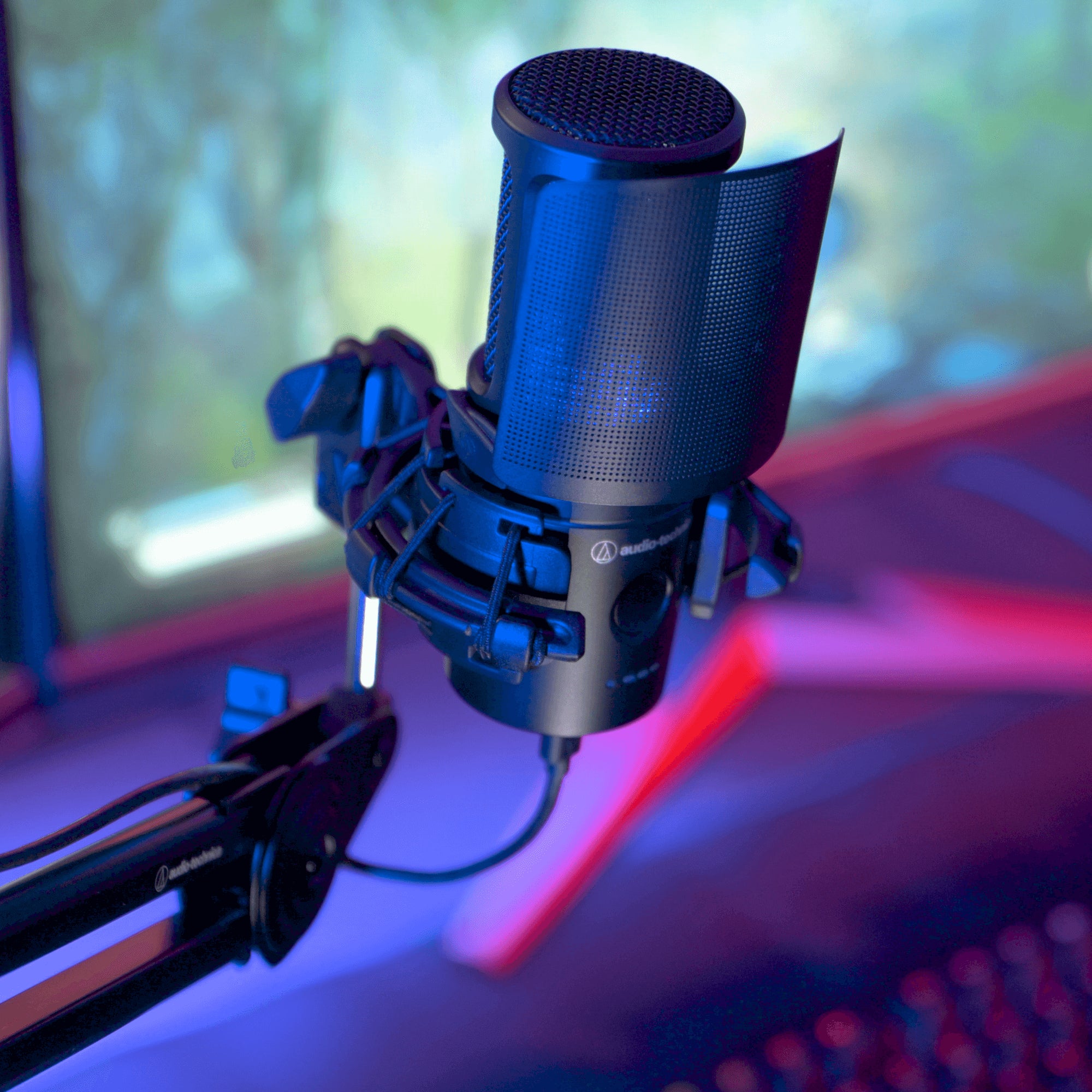AUDIO TECHNICA AT2020USB-XP Cardioid Condenser USB Microphone