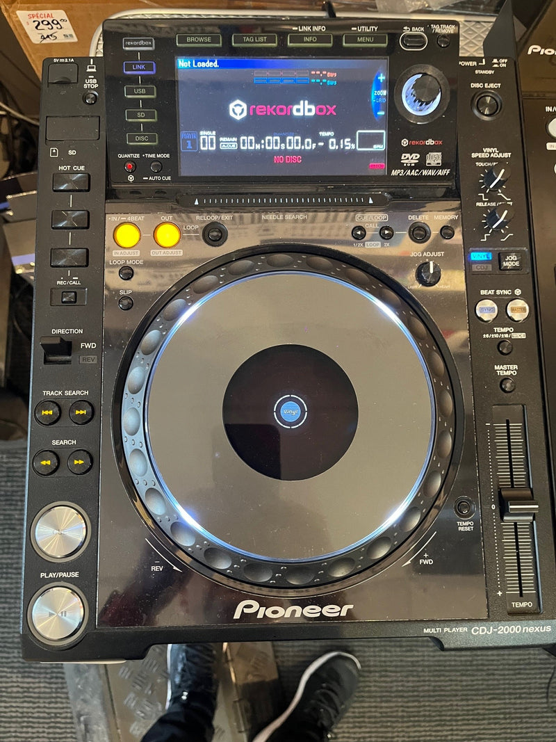 PIONEER DJ CDJ-2000 NXS (Pre owned - Case included - A1 condition - 30 day's warranty)