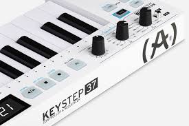 ARTURIA KEYSTEP 37 - 37 notes Midi keyboard with mini-display