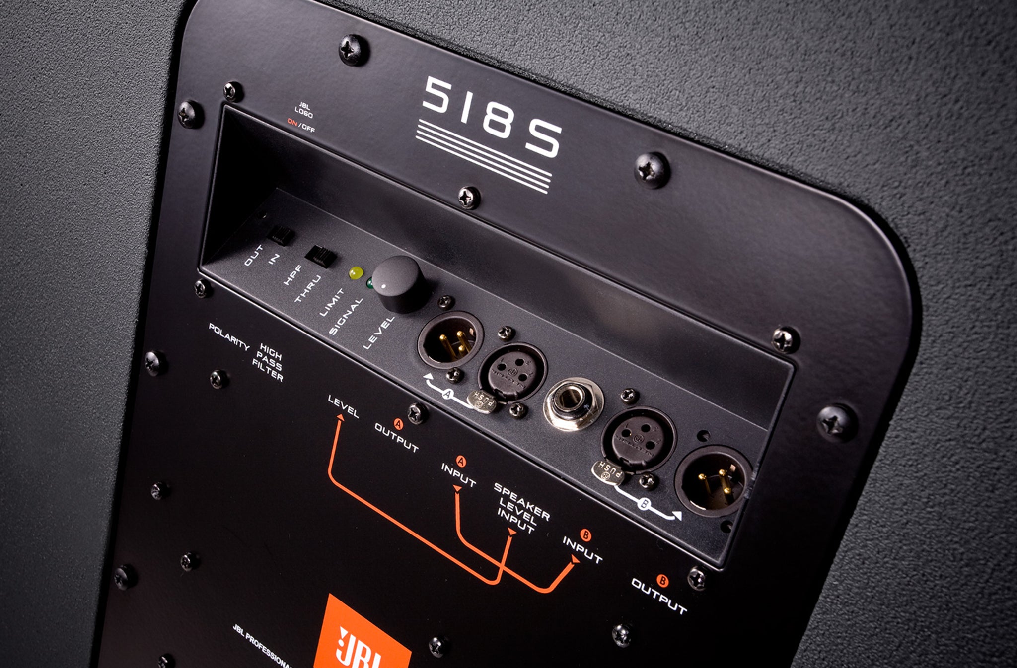 JBL EON 518S (Used - Super clean - 90 days warranty)