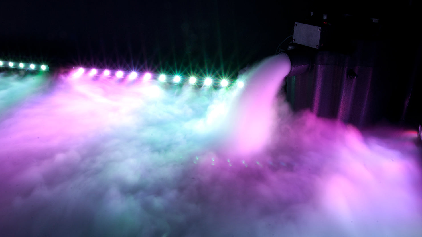 CHAUVET NIMBUS -  Professional Dry Ice Machine - Chauvet DJ NIMBUS Professional Dry Ice Machine Creates Thick Low-Lying Clouds That Hug The Floor - Nimbus