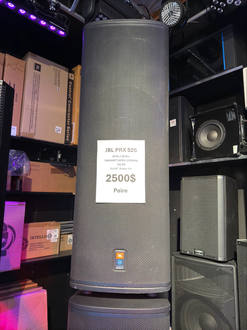 PRX525 THE PAIR (USED - THE PAIR - VERY CLEAN - 30 DAY'S WARRANTY) PRX525-(PAIR) 2 Way 1300-Watt (135 DB peak) 2 x 15" Active Loudspeaker