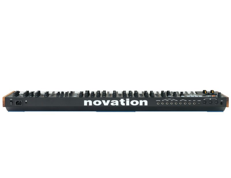 NOVATION SUMMIT- 16-voice 61-key polyphonic synthesiser
