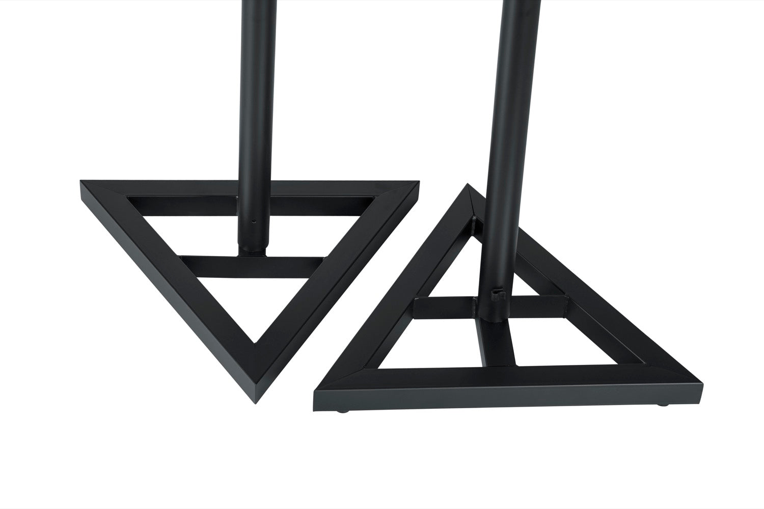 GATOR GFW-SPK-SM50 Pair of height adjustable studio monitor stands with protective rubberized pedestal surface and wide base for stability. Max height of 53 inches.
