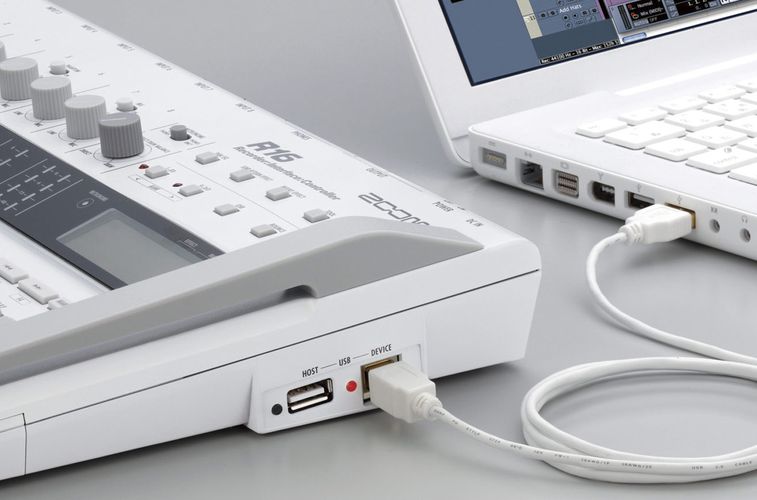 ZOOM R16 R-Series (No longer available)