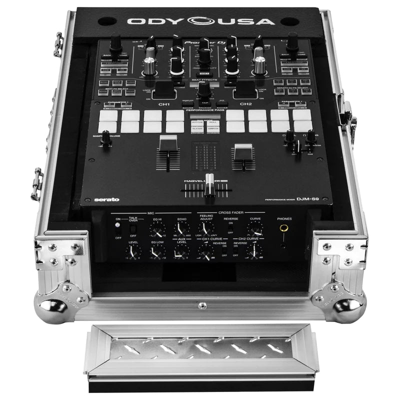 Odyssey FZ10MIXXDDIA-10-inch Format Extra Deep Silver Diamond Plated DJ Mixer Case