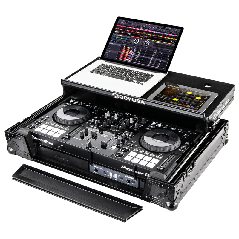 Odyssey FZGSPIDDJ8001BL Case DJ Gear - Odyssey FZGSPIDDJ8001BL - Black Pioneer DDJ-800 Flight Case with Bottom 1U Rack Space and Glide Platform