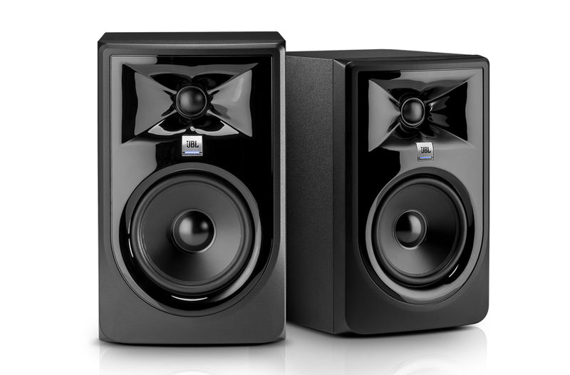 JBL 305P-MKII - (PAIR OPEN BOX - ONLY ONE PAIR AT THIS PRICE) of 5'' studio monitor self-powered (Open box the pair)