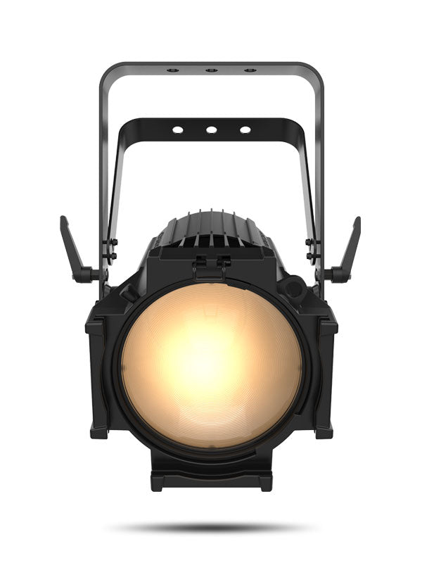 CHAUVET PRO OVATION-P56WW - exceptionally high CRI that is ideal for theatrical and studio applications. - Chauvet Professional OVATION P-56WW Warm White LED Par Can