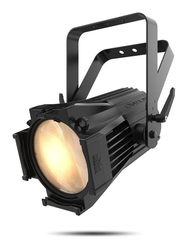 CHAUVET PRO OVATION-P56WW - exceptionally high CRI that is ideal for theatrical and studio applications. - Chauvet Professional OVATION P-56WW Warm White LED Par Can