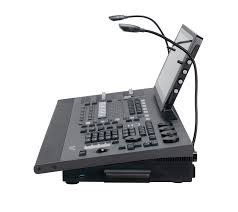 OBSIDIAN NX-4 ONYX lighting console with screen and motorized faders